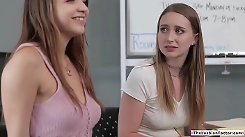 Brunette babe fingered by lesbian client